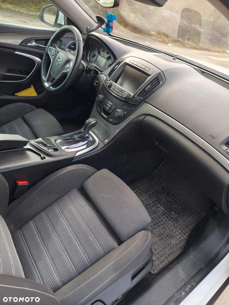 Opel Insignia - 8
