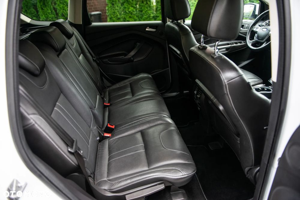 Ford Kuga 2.0 TDCi 4x4 Titanium - 26