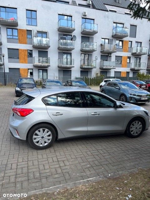 Ford Focus 1.5 EcoBlue SCR Trend - 4