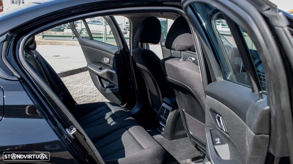 BMW 330 - 11