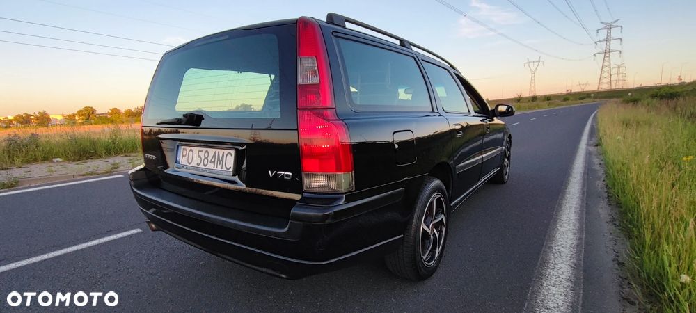 Volvo V70 2.4 D Black Edition - 6