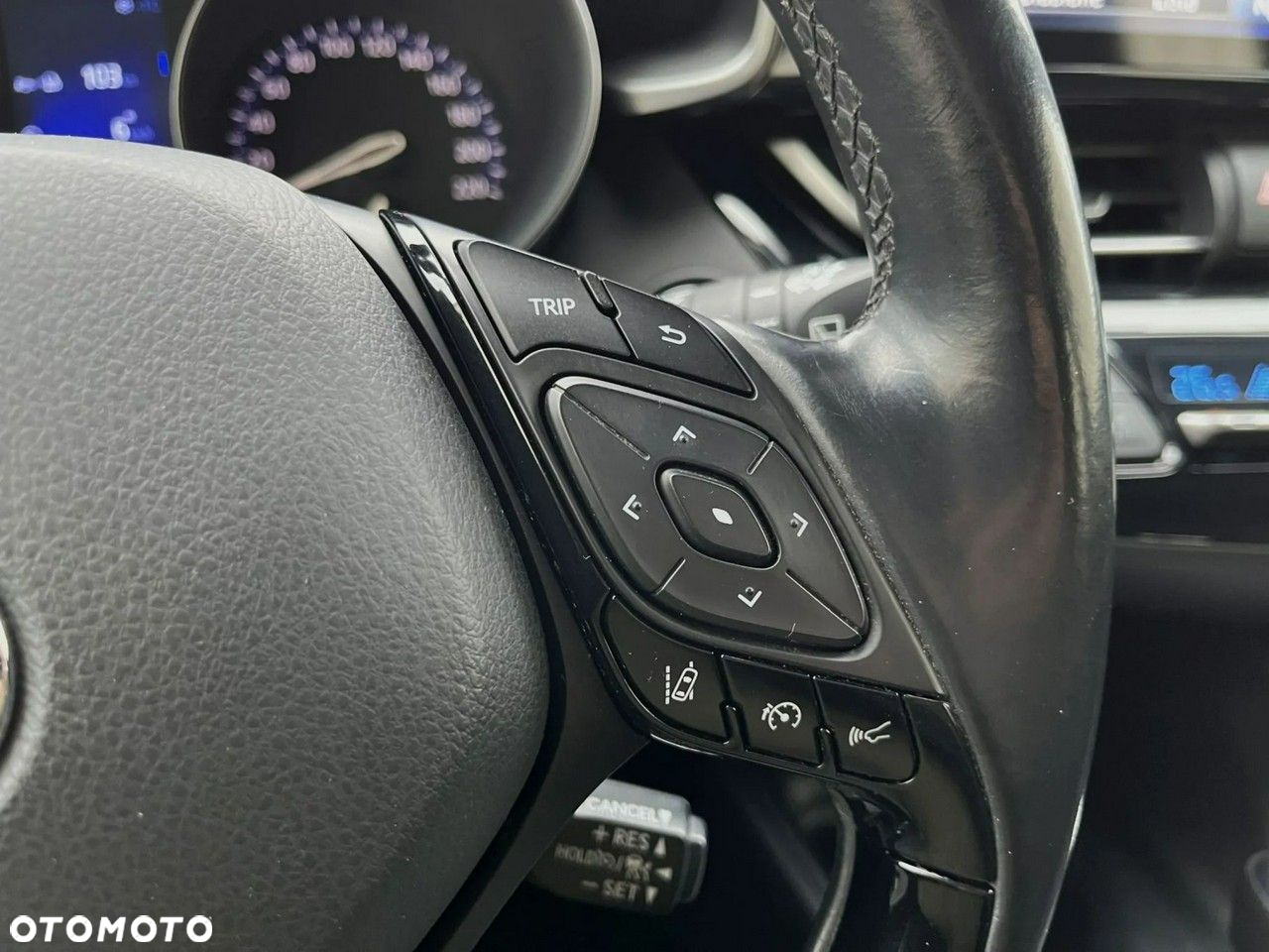 Toyota C-HR - 18