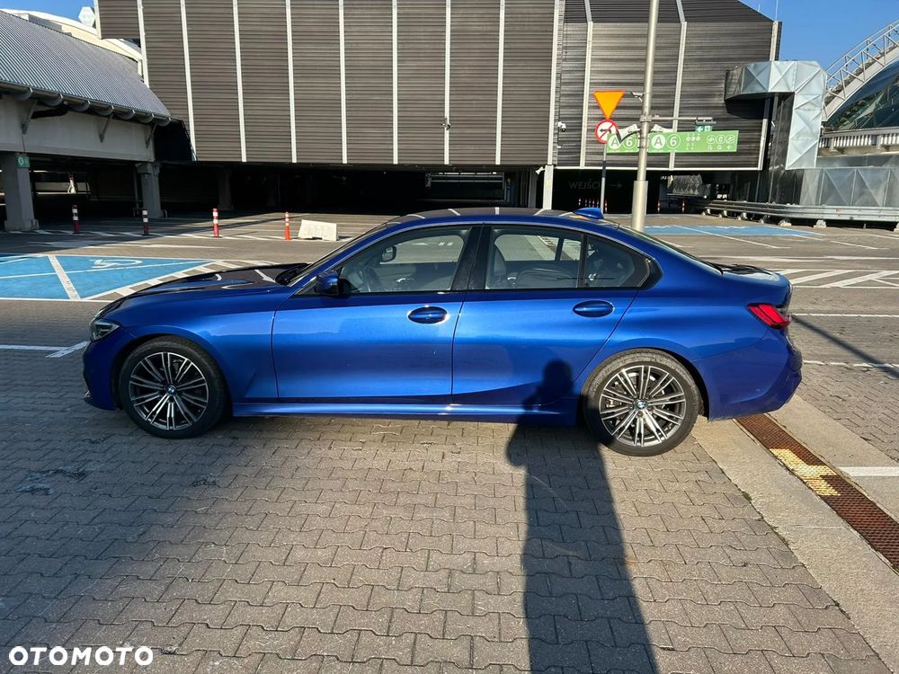 BMW Seria 3 320d M Sport - 3