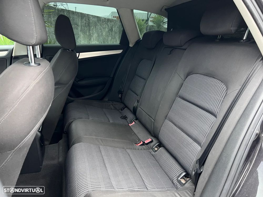 Audi A4 Avant 2.0 TDi - 17