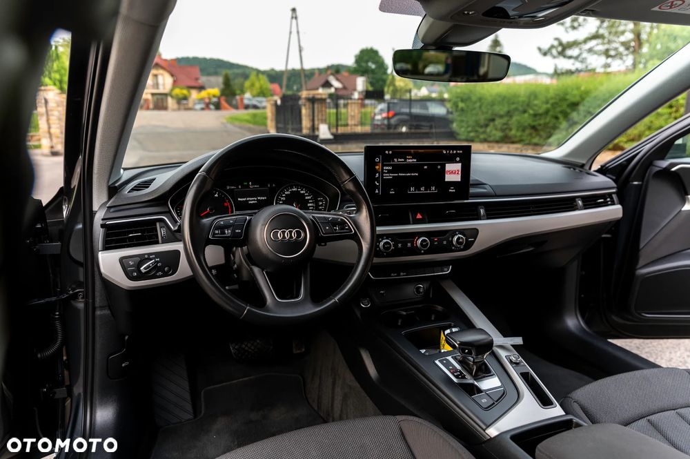 Audi A4 Avant 2.0 TDI ultra S tronic design - 36