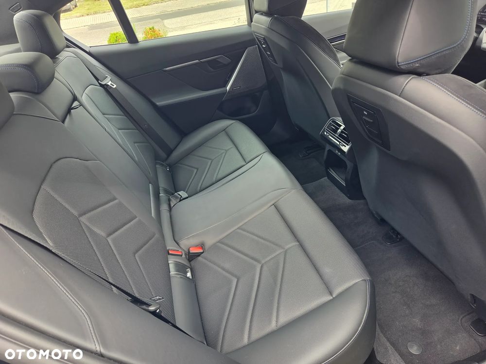 BMW Seria 5 - 21