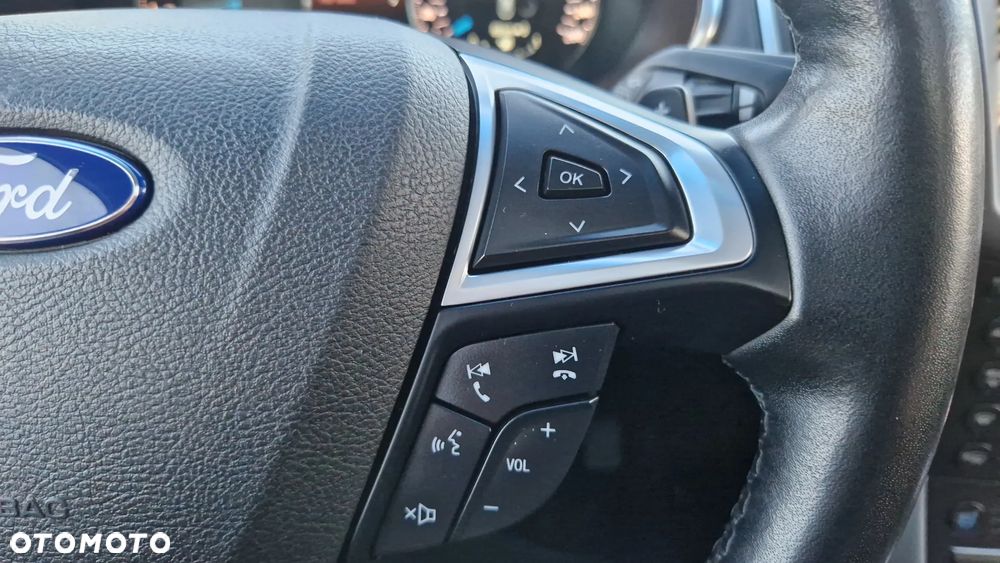 Ford Edge 2.0 TDCi Bi-Turbo 4x4 Titanium - 21
