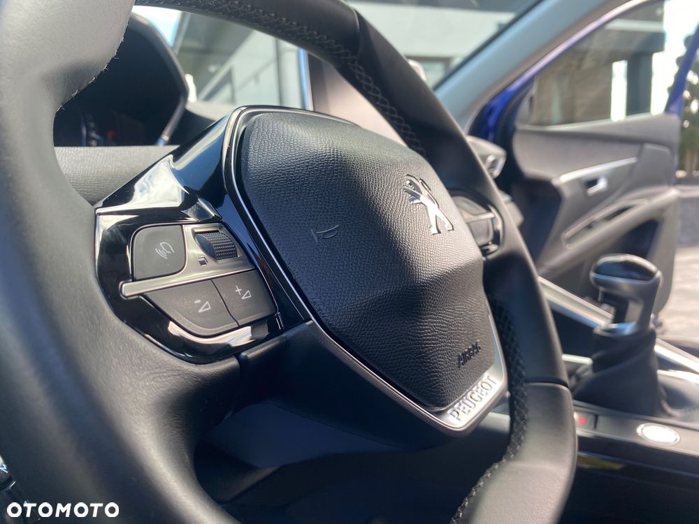 Peugeot 3008 1.2 PureTech Allure S&S - 23