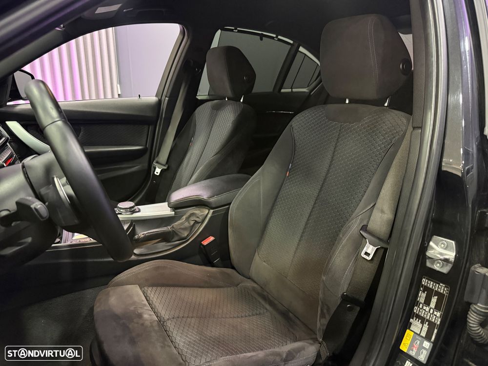 BMW 330 e iPerformance Pack M - 18