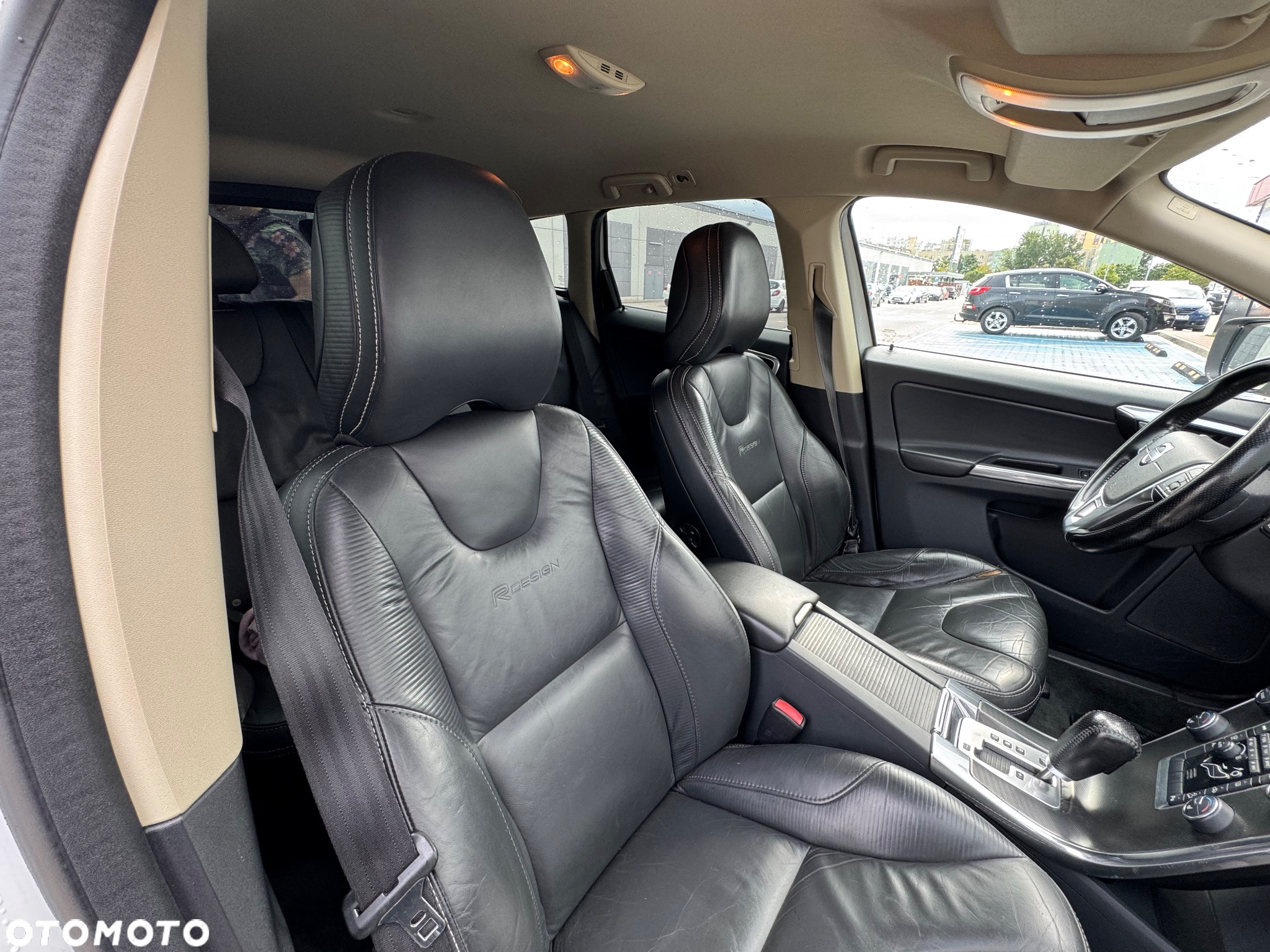 Volvo XC 60 D4 AWD Geartronic RDesign - 14