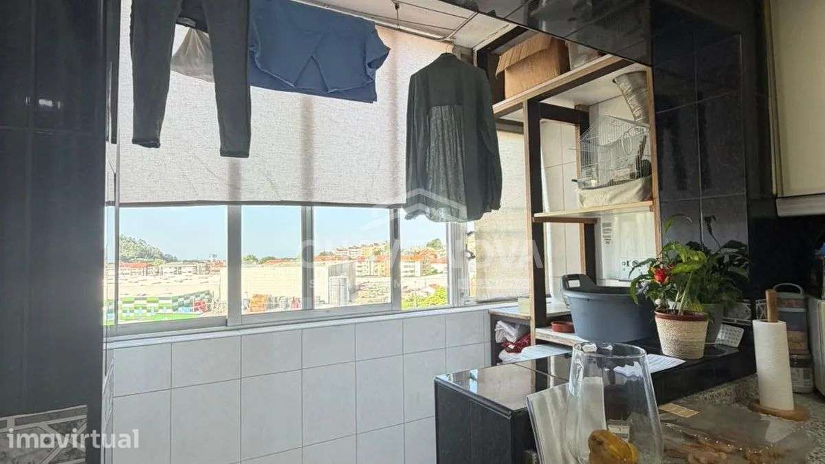 T3 c/ Junto ao Metro e da Piscina Municipal c/ garagem fechad +arrumos - Grande imagem: 5/22