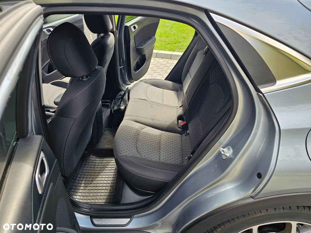 Kia XCeed 1.4 T-GDI L Business Line - 12