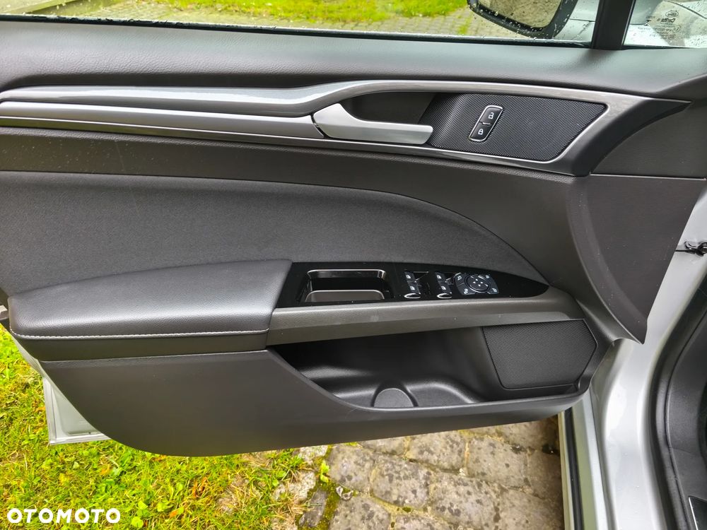 Ford Mondeo 2.0 EcoBlue Titanium - 16