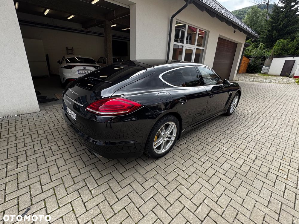 Porsche Panamera 4S - 12
