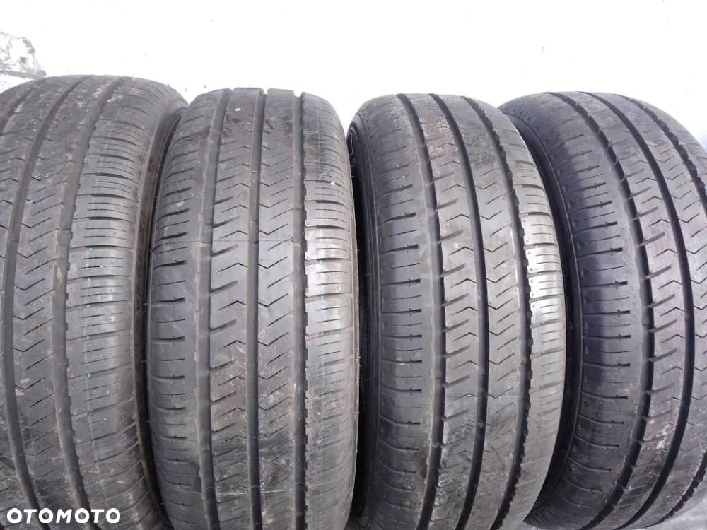 HANKOOK RADIAL RA28E 215/65 R16C 106/104T 2023 - 1