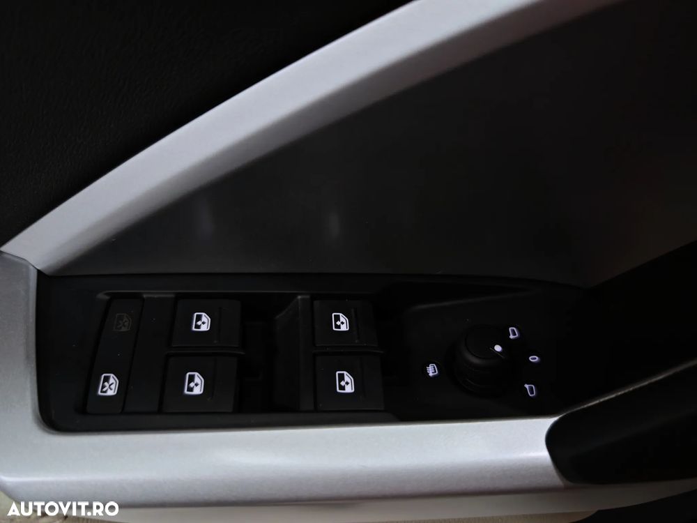 Audi Q3 35 TDI ack S tronic - 31