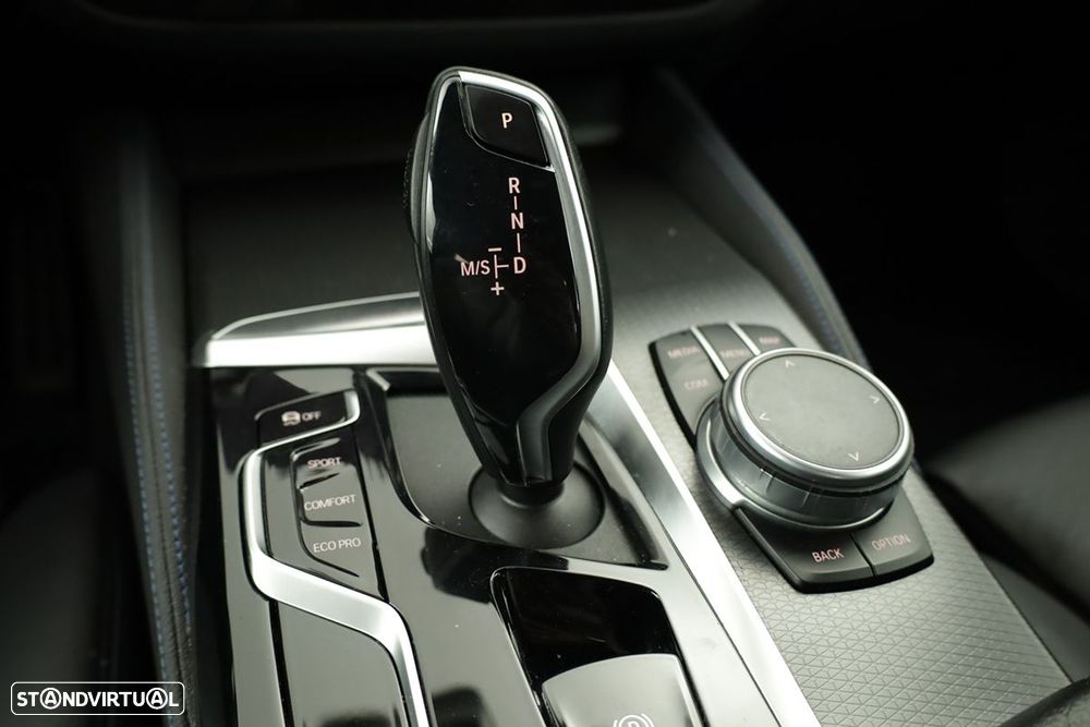 BMW 520 d Pack M Auto - 16