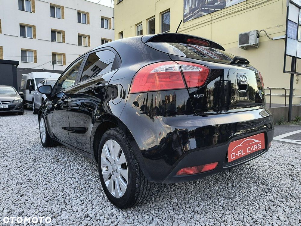 Kia Rio 1.1 CRDI Business Line - 20