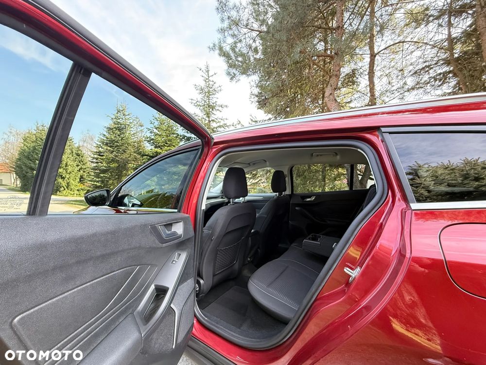 Ford Focus 1.5 EcoBoost Titanium X - 22