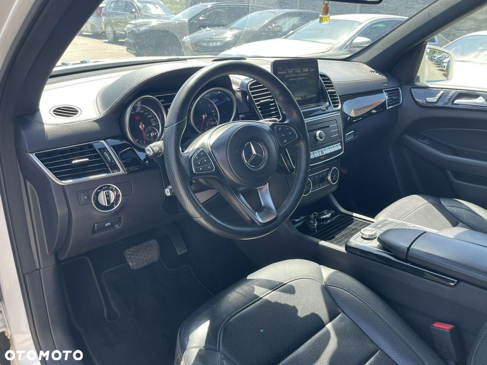 Mercedes-Benz GLS 350 d 4Matic 9G-TRONIC - 8