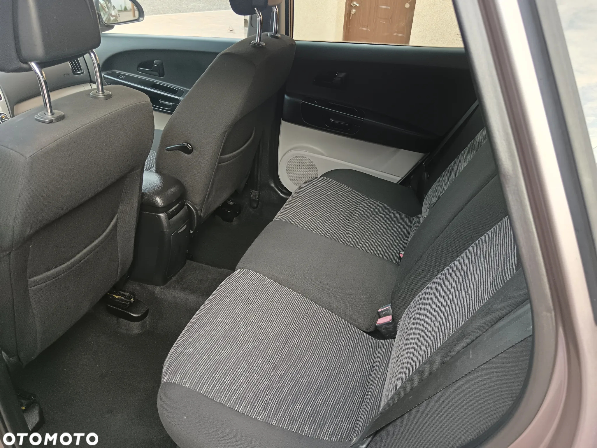Kia Ceed Cee'd 1.4 Comfort + - 8