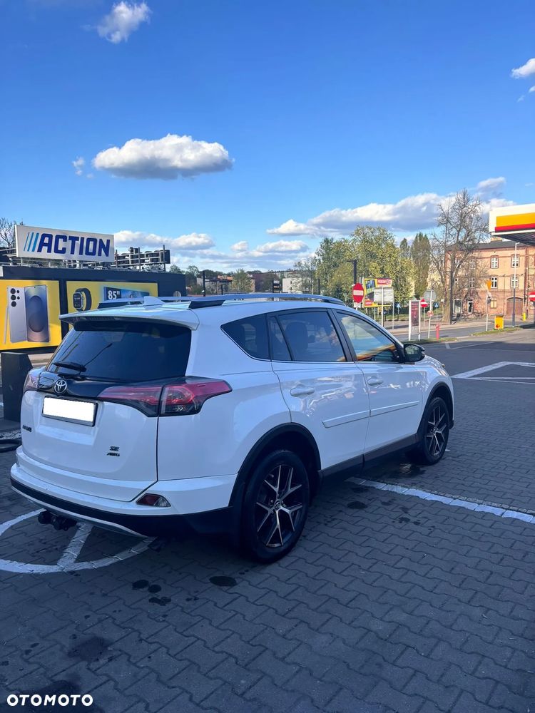 Toyota RAV4 - 4