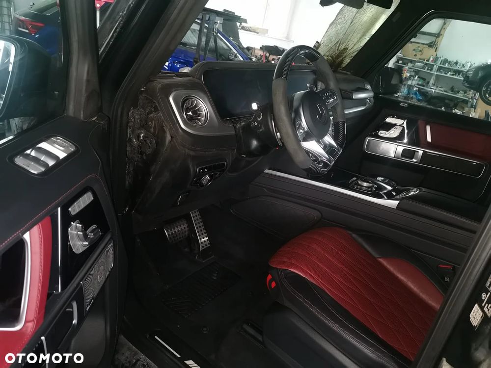 Mercedes-Benz Klasa G AMG 63 4x4 - 9