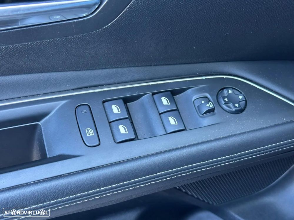 Peugeot 3008 PureTech 130 Stop & Start GPF EAT8 Allure - 39