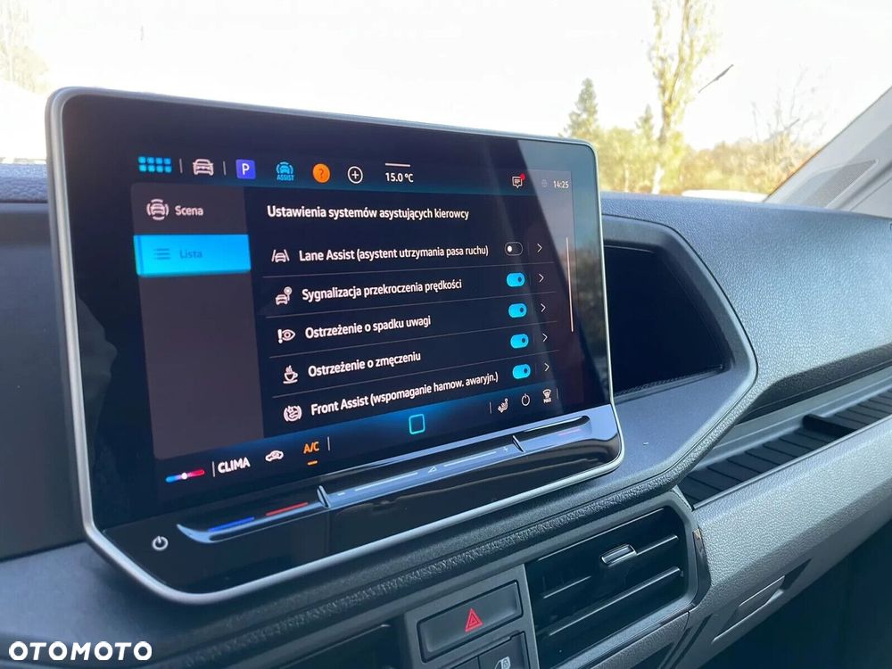 Volkswagen Crafter 35 Furgon z wysokim dachem silnik: 2,0 l EU6 177 KM automatyczna r. o.: 3640 mm - 17