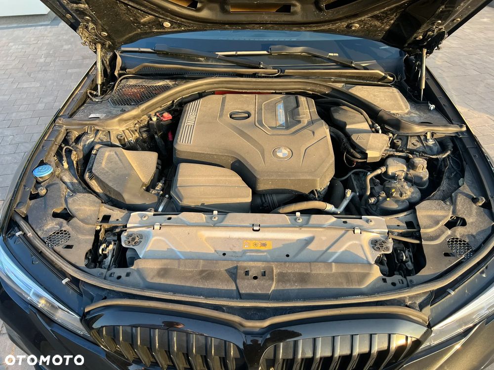 BMW Seria 3 330e M Sport sport - 19
