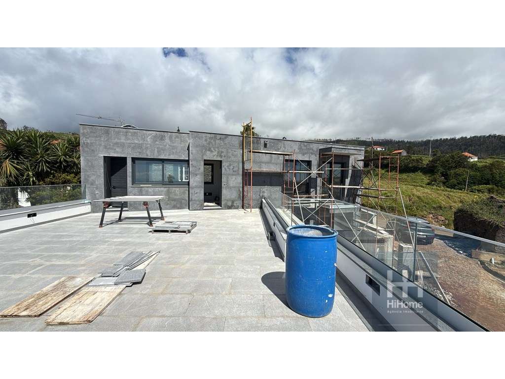 Moradia T3 com piscina na Ponta do Pargo - Grande imagem: 3/32