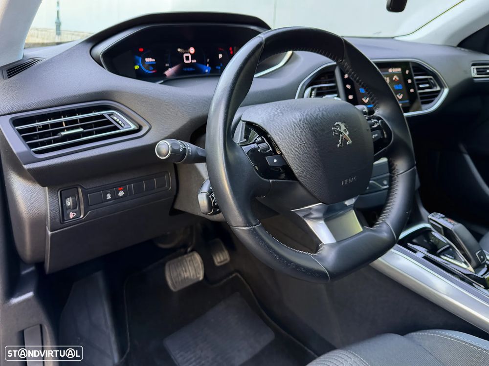 Peugeot 308 SW 1.5 BlueHDi Allure Pack EAT8 - 21