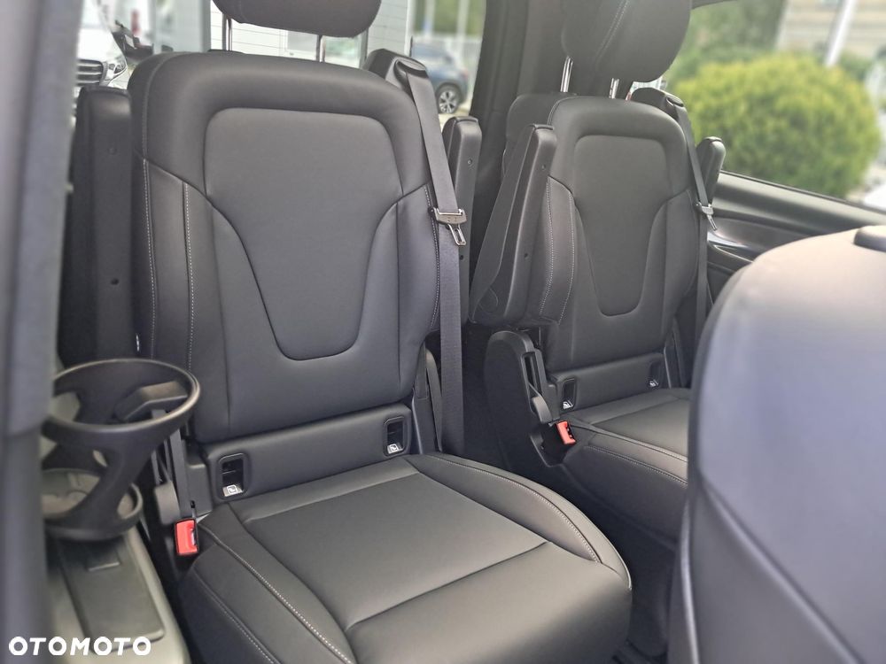 Mercedes-Benz Klasa V 300 d 9G-Tronic Exclusive (d³ugi) - 13