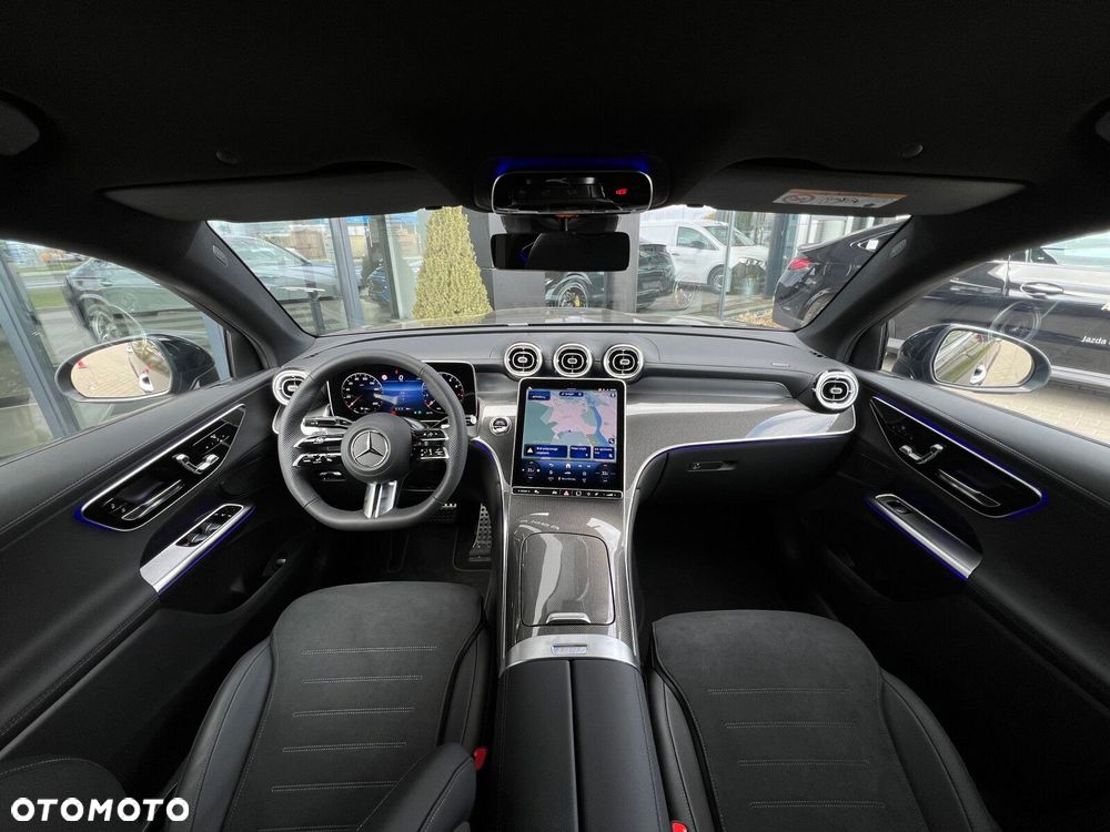 Mercedes-Benz GLC - 12
