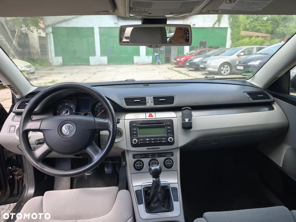 Volkswagen Passat - 9
