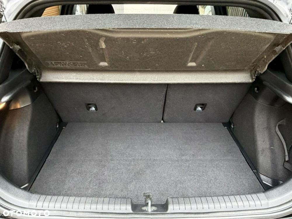 Hyundai i20 - 19