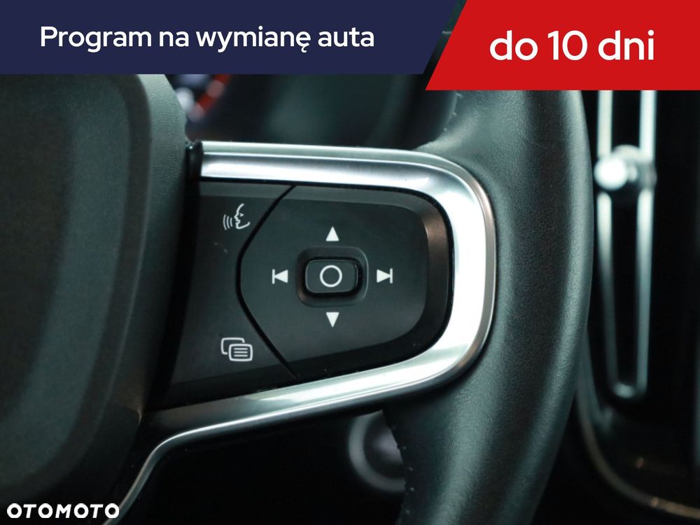 Volvo XC 40 - 18