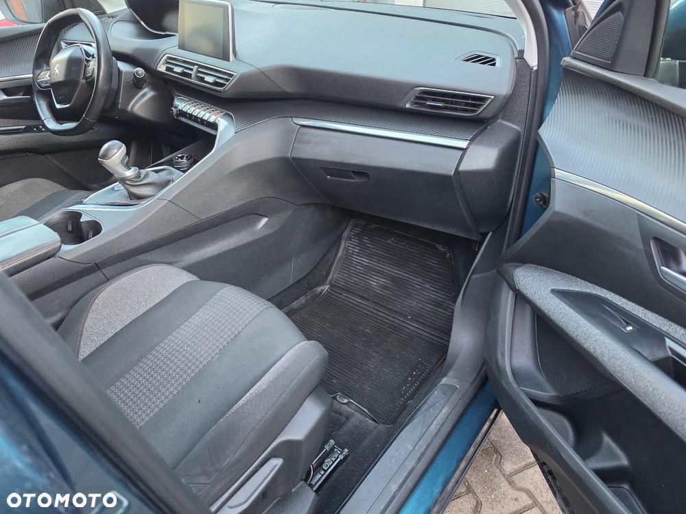 Peugeot 5008 1.2 PureTech Access - 23