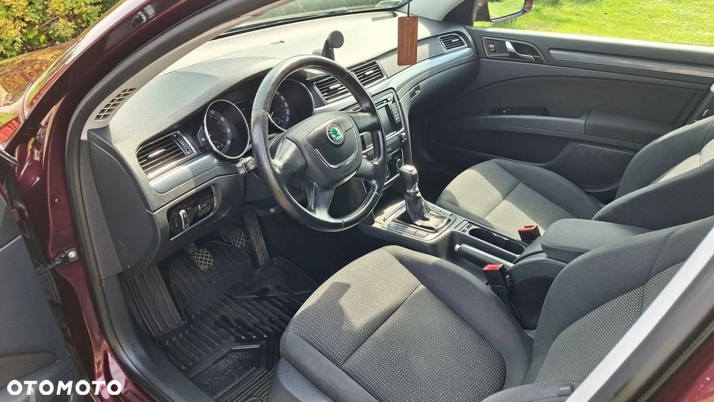 Skoda Superb 1.4 TSI Active - 9