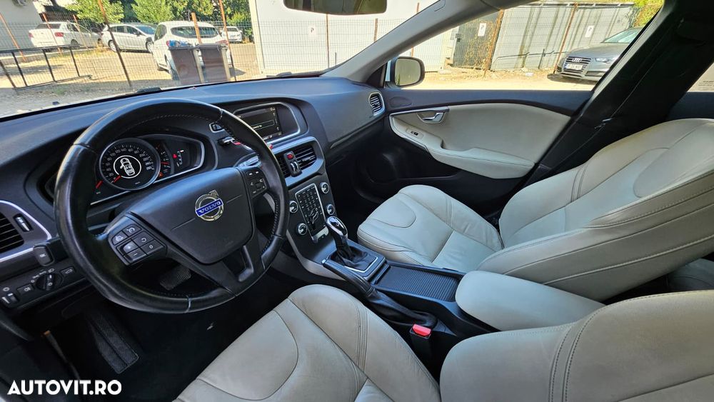 Volvo V40 - 10