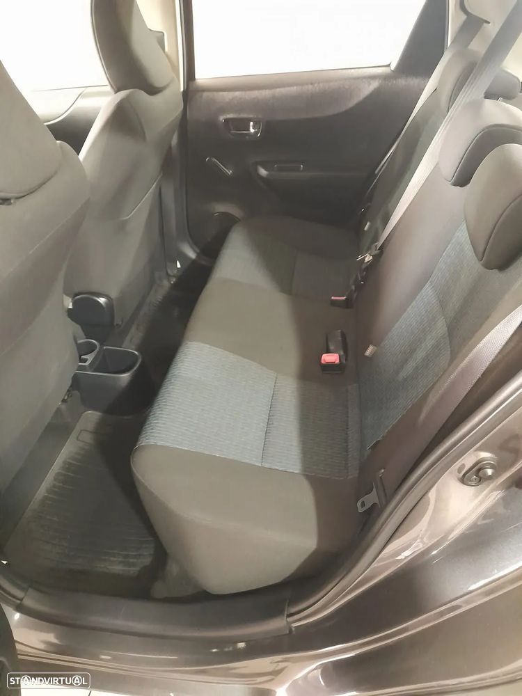 Toyota Yaris 1.0 VVT-i ACtive+AC - 17