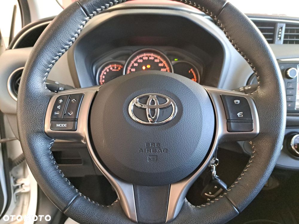 Toyota Yaris - 30