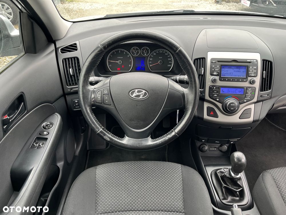 Hyundai i30 1.6 blue Comfort - 8