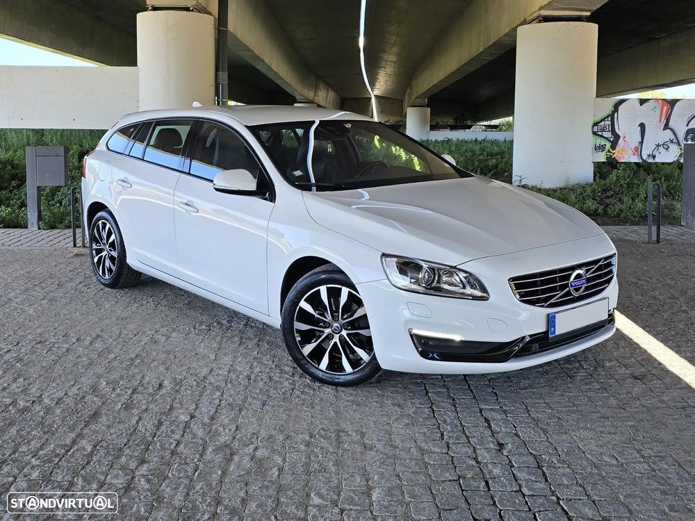 Volvo V60 D3 Momentum - 3