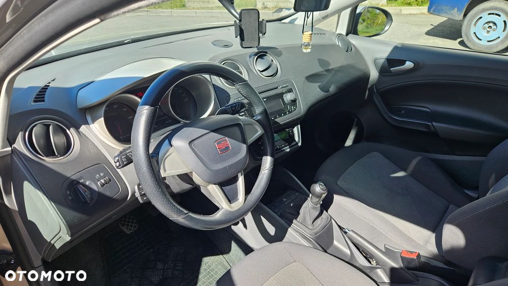 Seat Ibiza 1.4 16V Style - 11