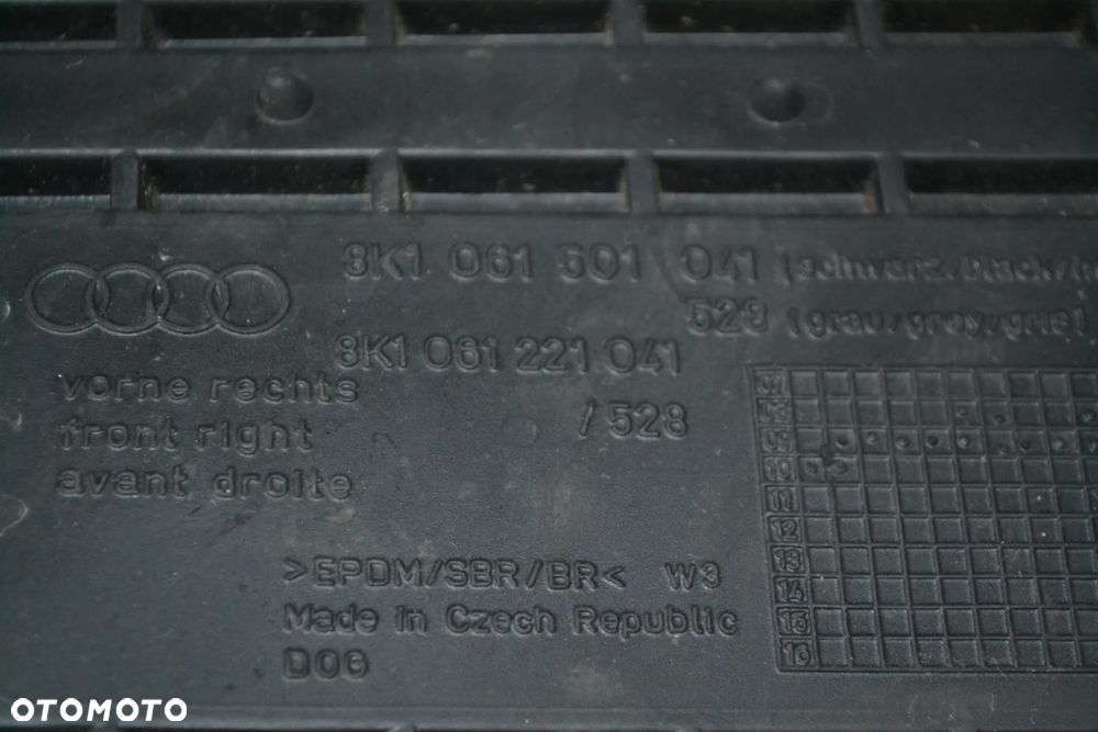 AUDI A4 B8 08-15 DYWANIK GUMOWY PRZÓD PRZEDNI PRAWY ORYGINAŁ 8K1061501 - 2