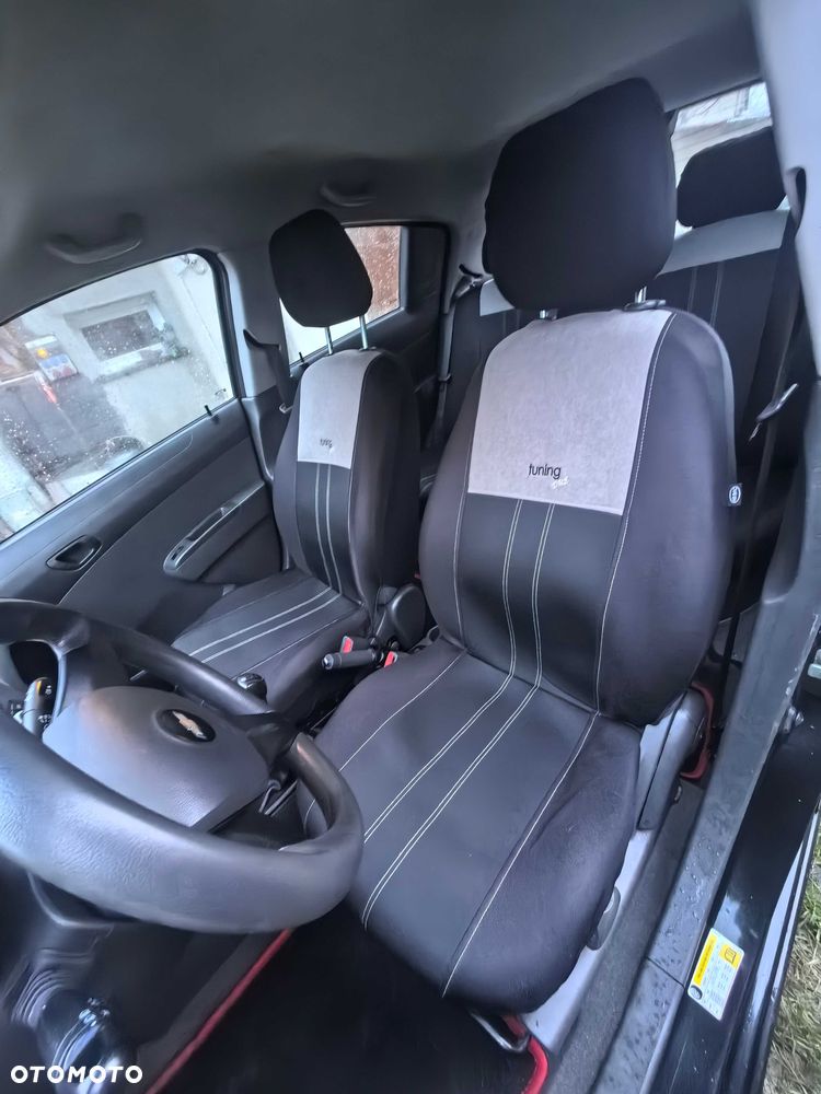 Chevrolet Spark - 8
