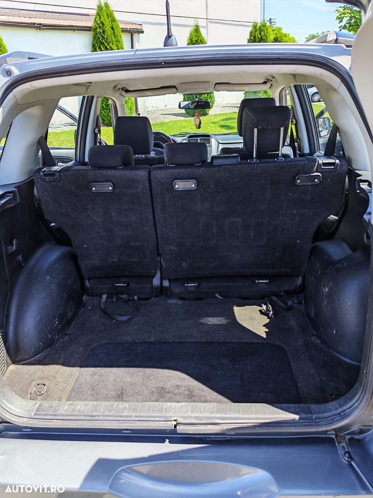 Suzuki Grand Vitara 1.9 DDIS JLX - 12