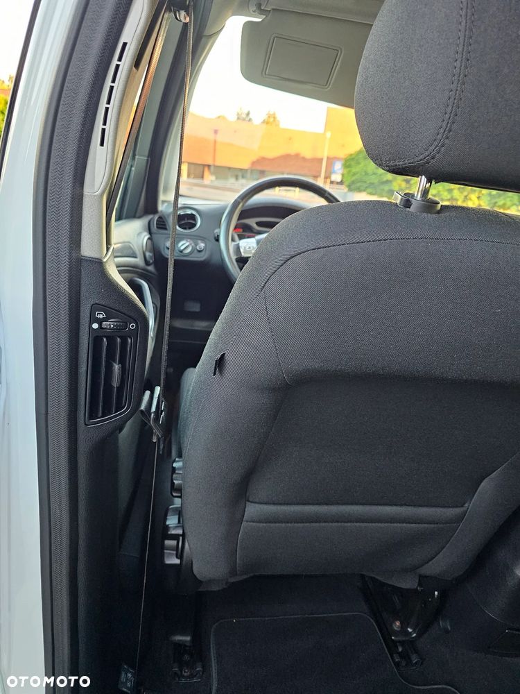 Ford S-Max 2.0 TDCi Titanium - 22