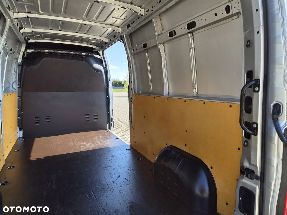 Renault Master - 18